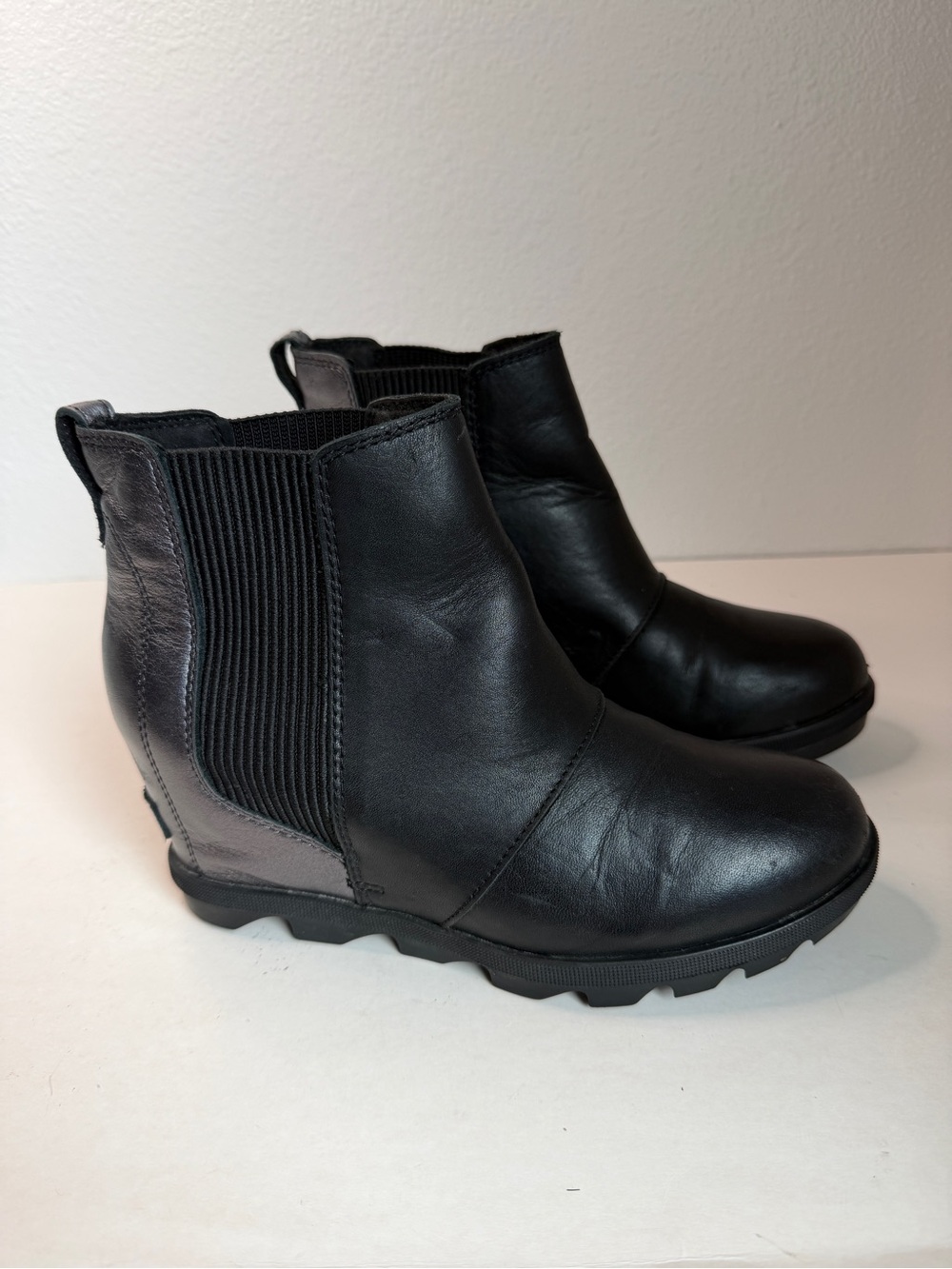 Sorel Joan of Arctic II Black Silver Leather Wedge Boot